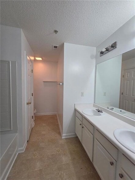 Building Photo - 357 Azalea Cir
