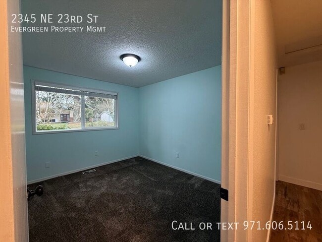 Building Photo - 2345 NE 23rd St