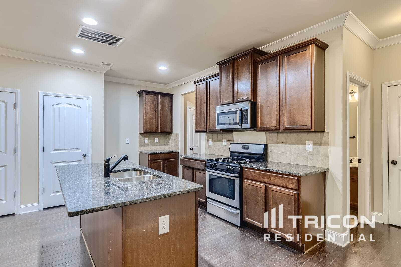 Building Photo - 239 Huntleigh Chase Dr