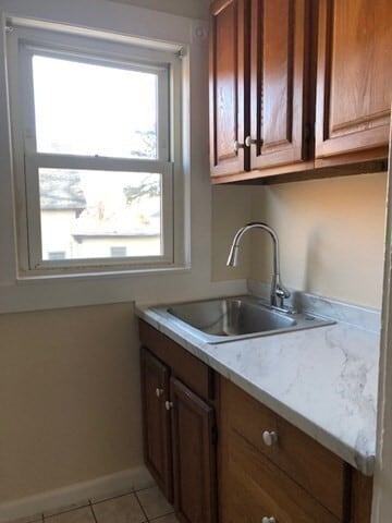 Building Photo - 148 B St