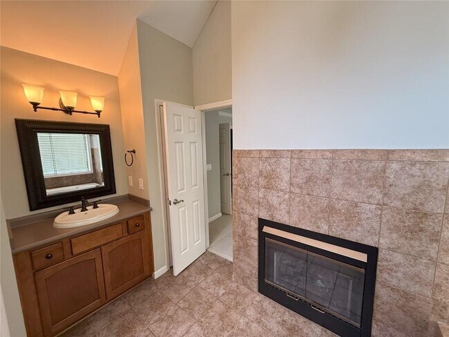 Building Photo - 290 Sweetwater Trce