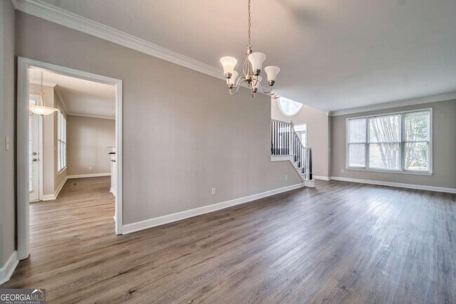 Building Photo - 2011 Town Lake Hills W