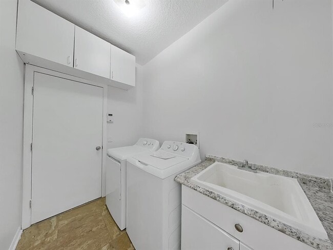 Building Photo - 18177 Heron Walk Dr