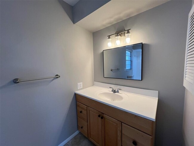 Building Photo - 417 Courbet Dr