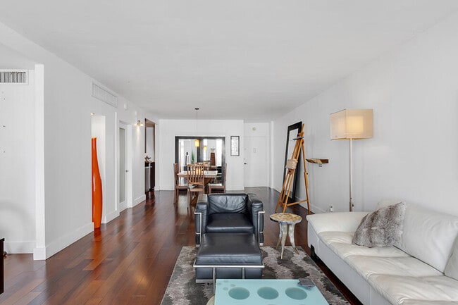 Building Photo - 2851 S Ocean Blvd