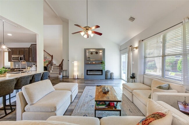 Building Photo - 26614 Becker Pines Ln