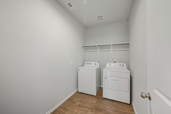 Building Photo - 16524 Cascading Pnes Ct
