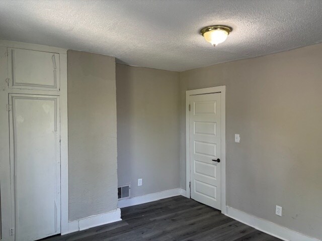 Building Photo - 2199 E 74th St