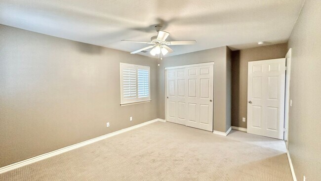 Building Photo - Wonderful Executive Style Two-Story Home i...