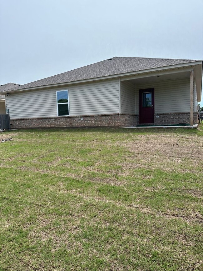 Building Photo - Now Pre-Leasing ? Stylish 3-Bedroom | 2-Bathroom Home in Shadow Valley