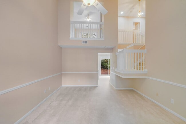 Building Photo - 15021 Deshler Ct