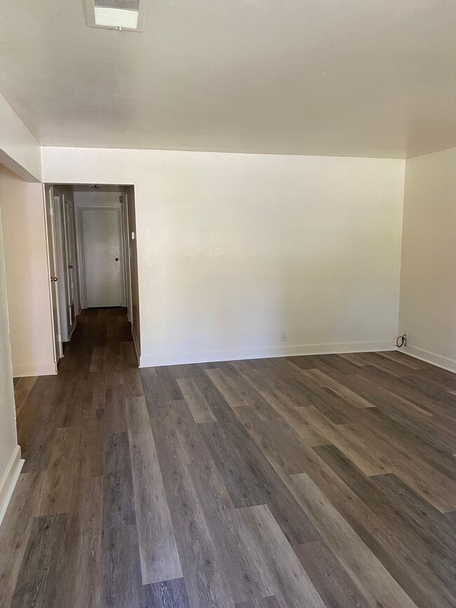 Building Photo - Located near downtown! Updated 3bed/2bath home with large family room/Rec room and side RV parking