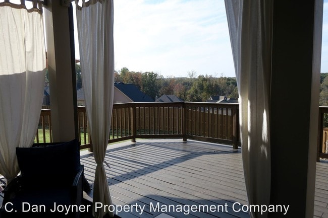 Building Photo - 119 Versilia Ln