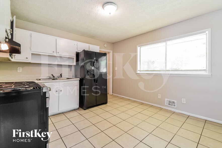 Building Photo - 1364 Labelle St