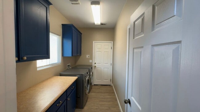 Building Photo - Beautiful Home for Rent in NW Shannon Ranch