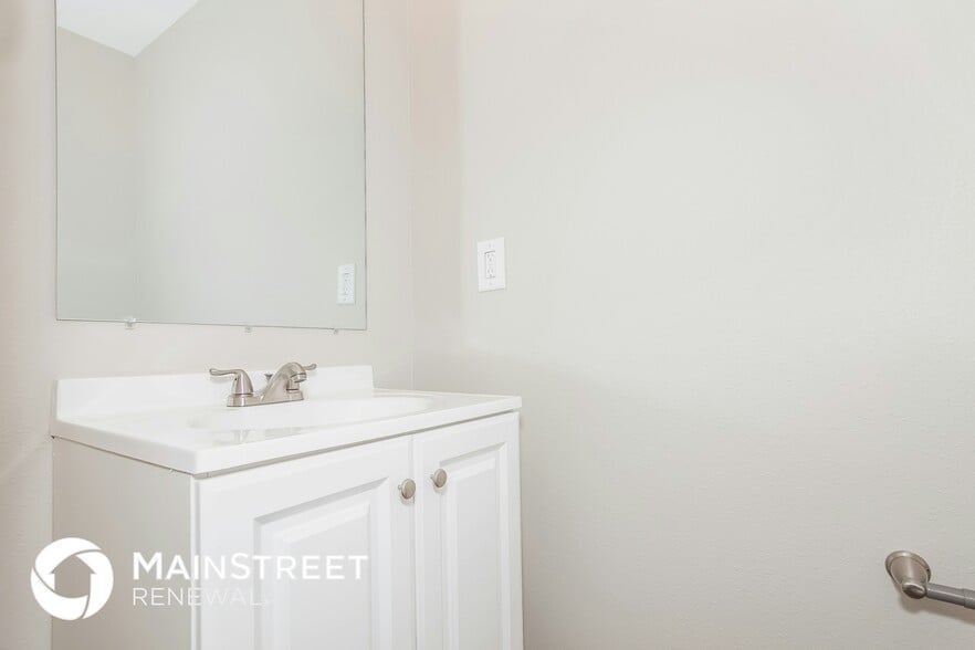 Building Photo - 8529 Emerald Fern Way