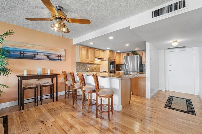 Building Photo - 800 SE 20th Ave