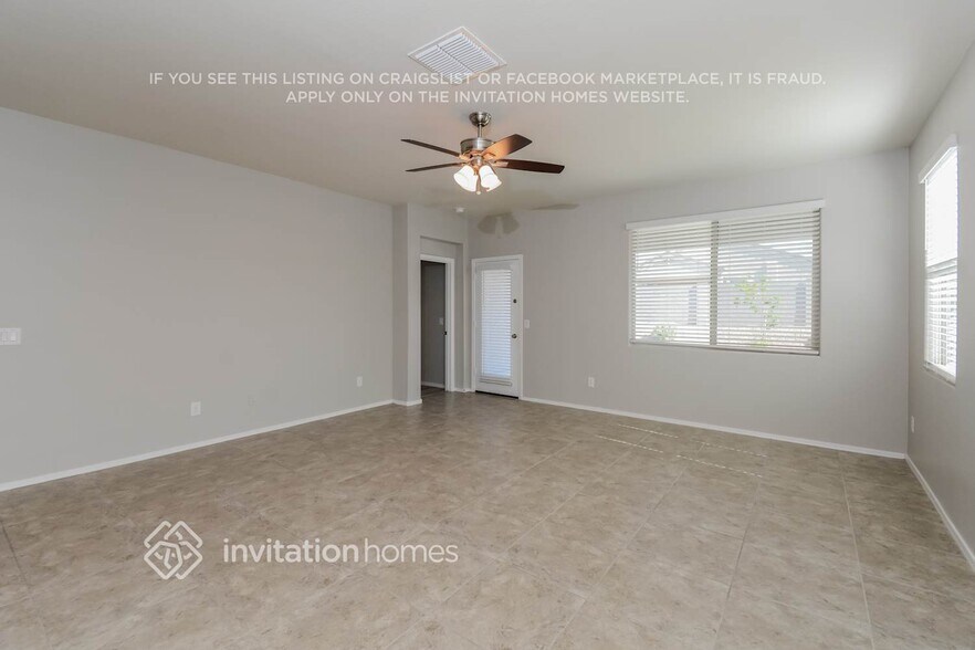 Building Photo - 31040 W Whitton Ave