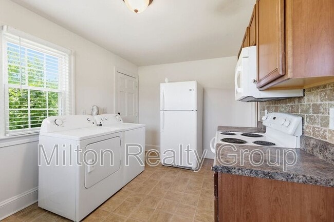 Building Photo - 4212 US-421