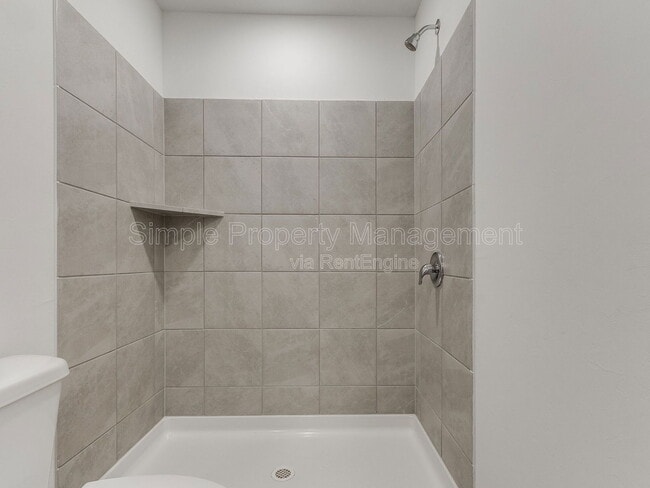 Building Photo - 1824 Wolford Wy