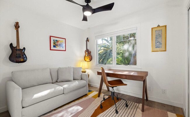 Building Photo - Downtown Santa Barbara 2 Bedroom