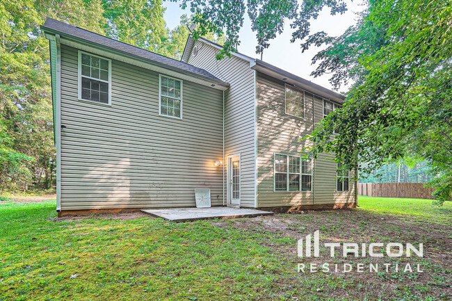 Building Photo - 210 Signet Ct