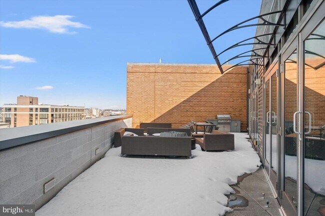 Building Photo - 460 New York Ave NW