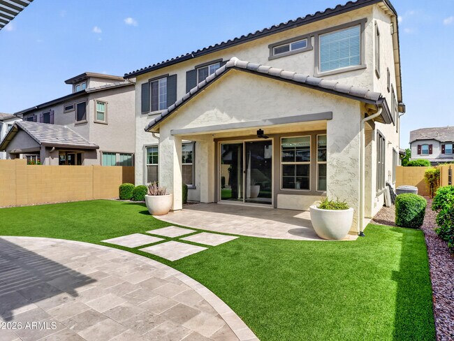 Building Photo - 2141 E Flamingo Way