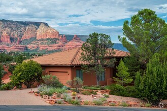 Building Photo - Unfurnished, 1-year long-term rental