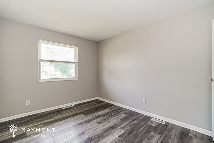 Building Photo - 1526 Burley Dr