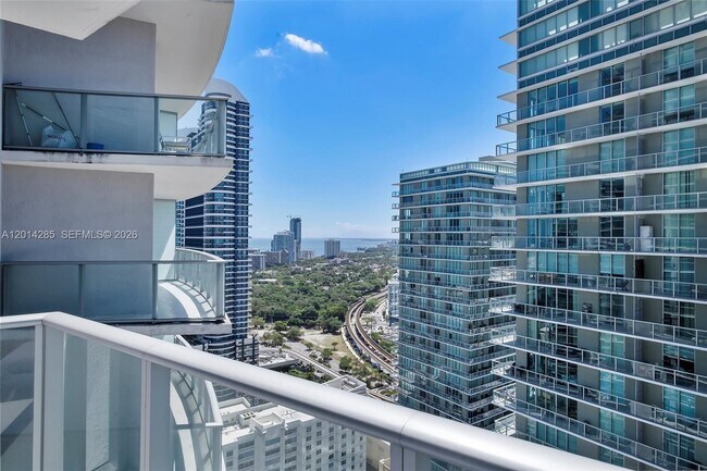 Building Photo - 1100 S Miami Ave