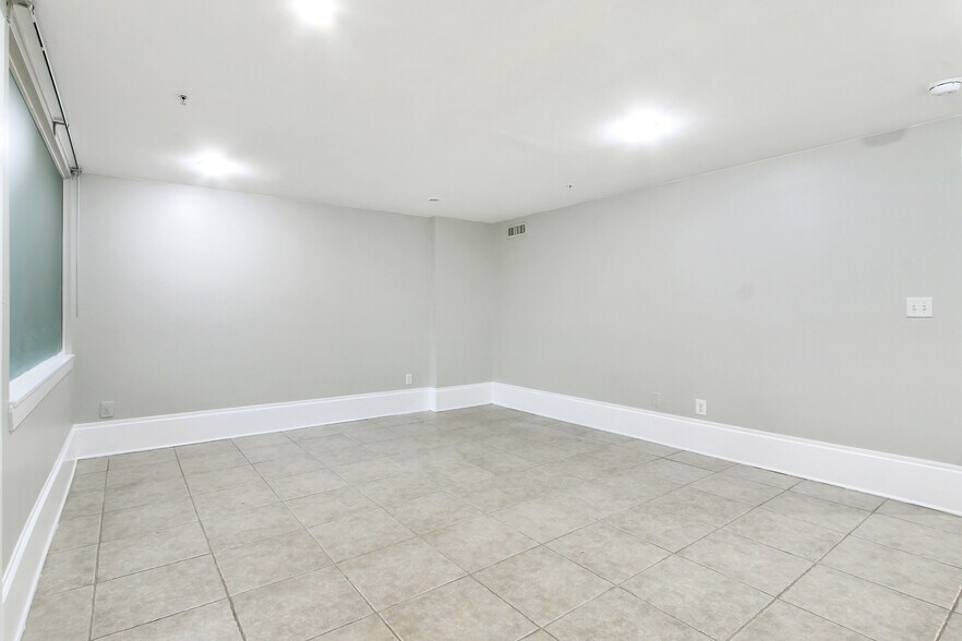 Lower Level Bedroom-1 - 836 Park Ave