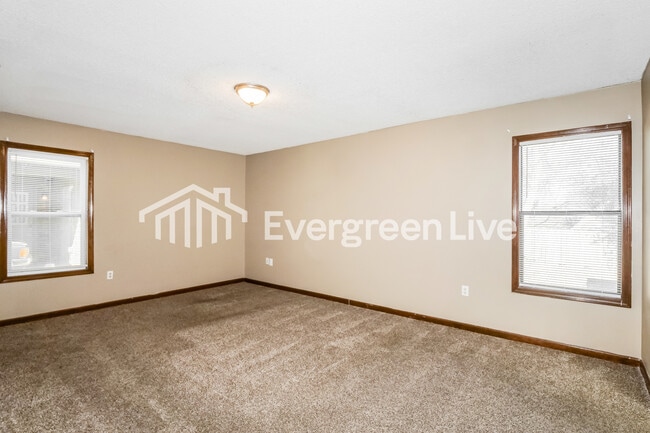 Building Photo - 8216 Shallow Glen Trail