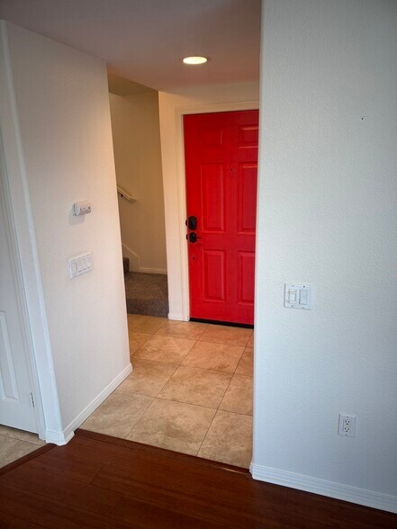Building Photo - 1605 Emerald St