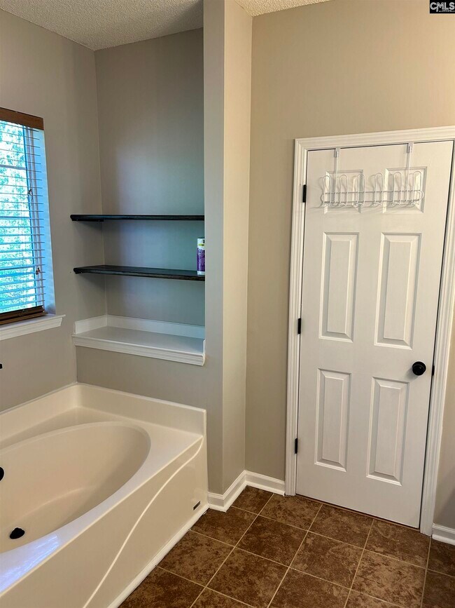 Building Photo - 480 Indigo Ridge Dr