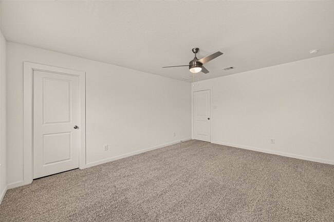 Building Photo - 3527 Lovebird Ln