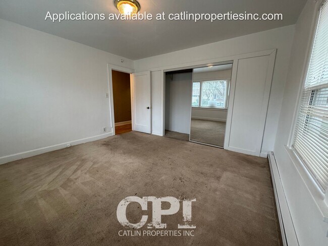 Building Photo - 1529 20th Ave