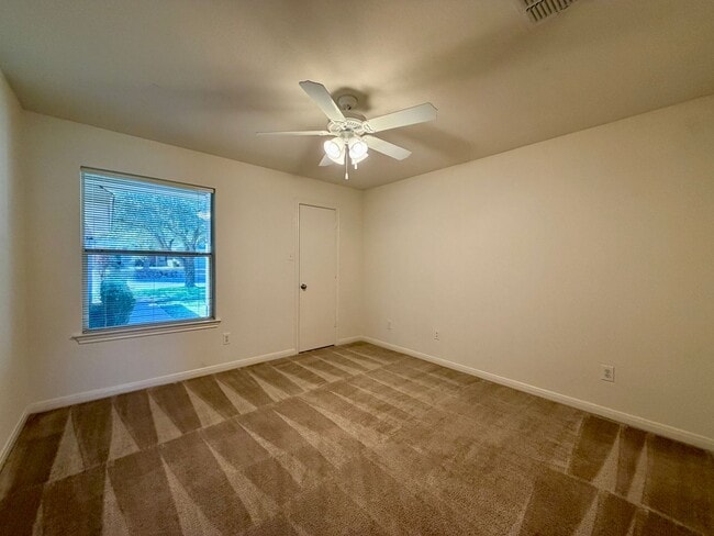 Building Photo - 620parkl