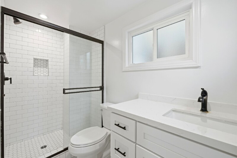 Building Photo - 5549 Fulcher Ave