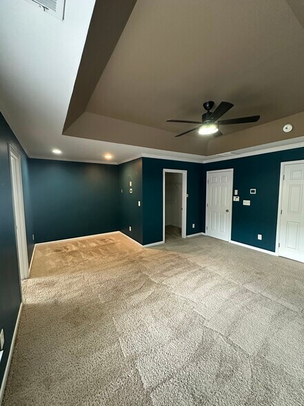 Building Photo - 239 Lincoln St