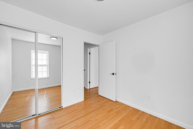 Building Photo - 17515 Sabrina Terrace