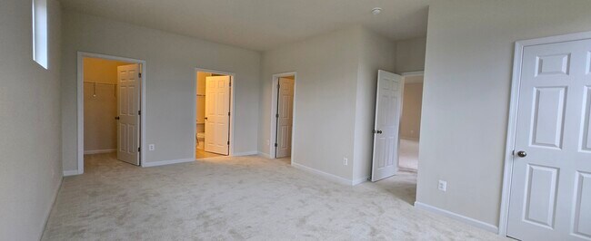 Building Photo - 107 Alabaster Ln