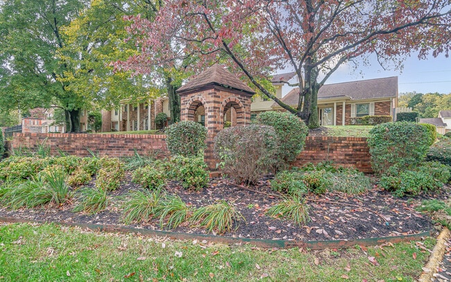 Building Photo - 7914 Gleason Dr