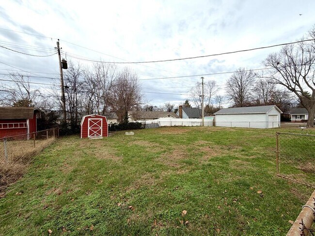 Building Photo - 3507 Velma Dr