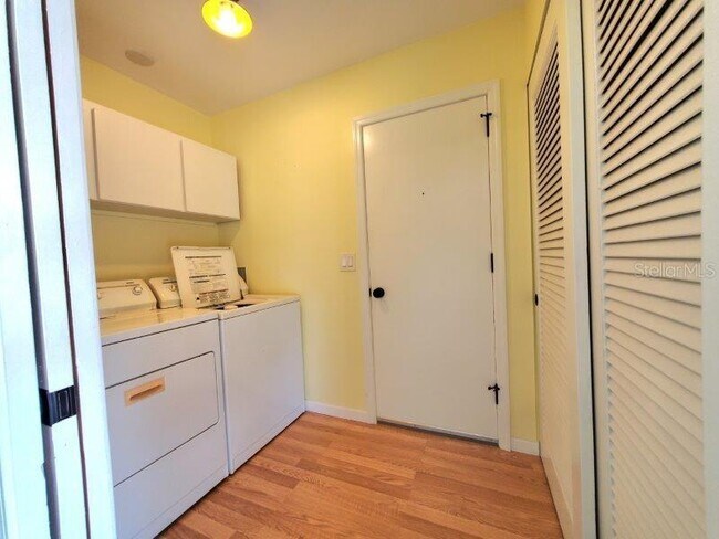 Building Photo - 1309 Columbian Dr