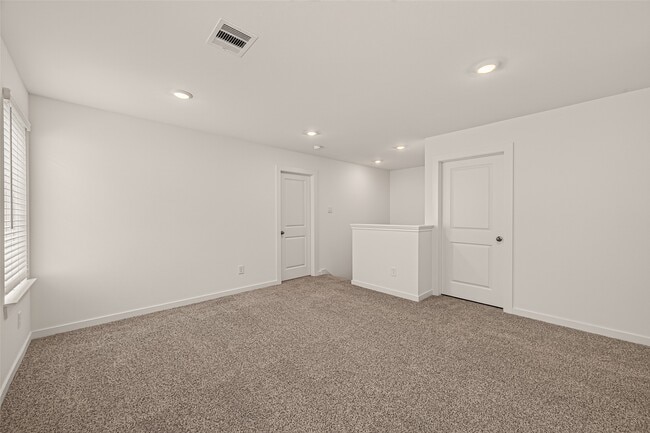 Building Photo - 3527 Lovebird Ln