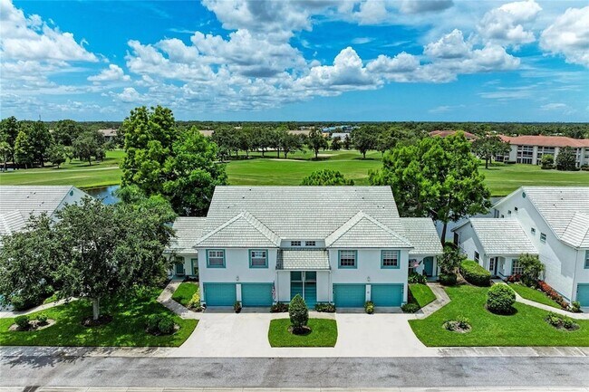 Building Photo - 6618 Pineview Terrace