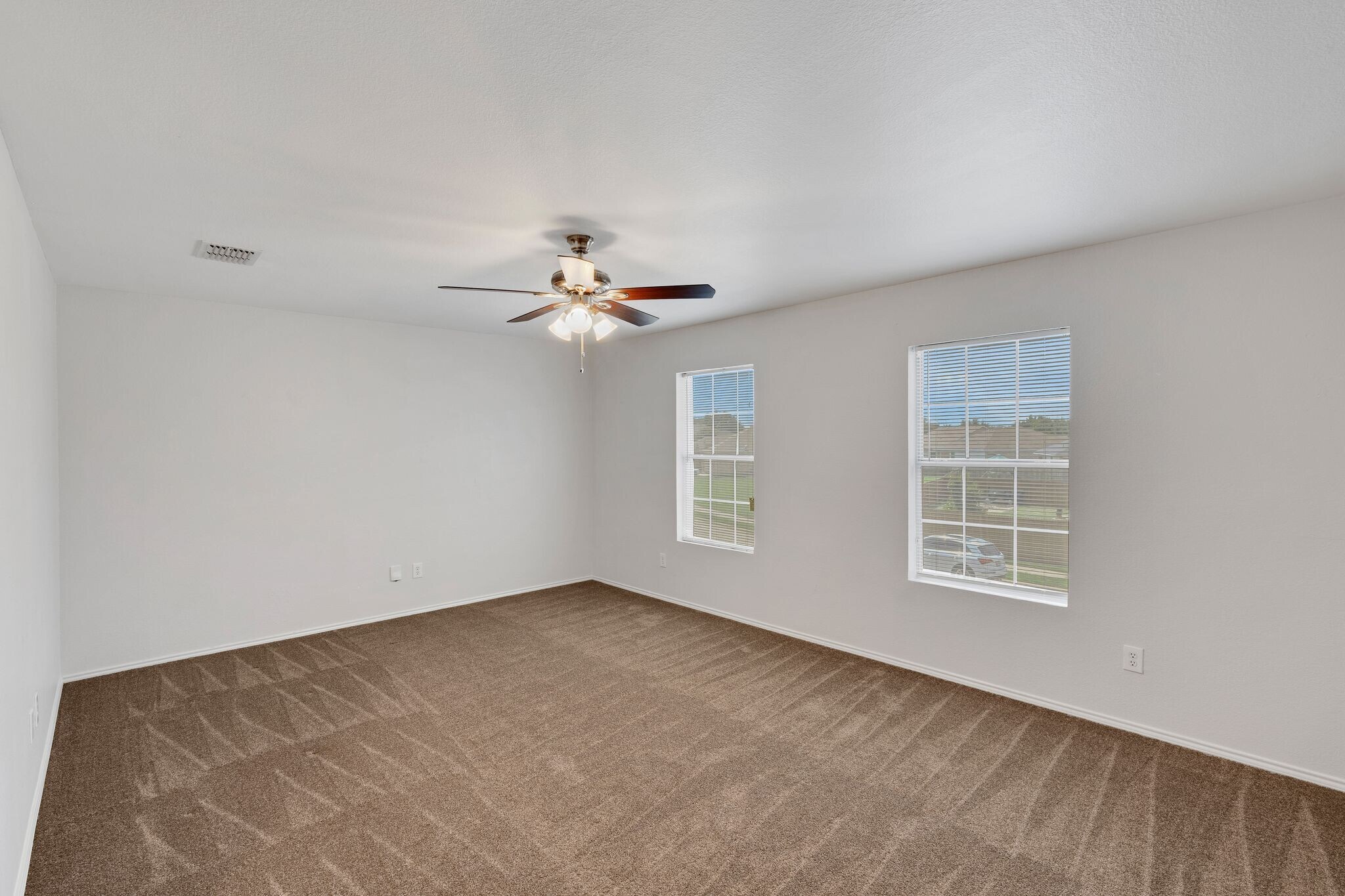 Building Photo - 1205 Saltgrass Dr