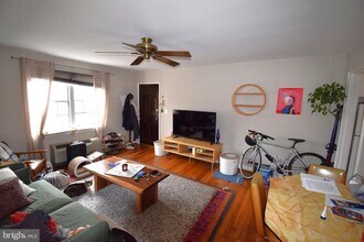 Building Photo - 115 E Glebe Rd