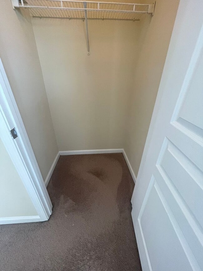 Building Photo - 18-1825 Whittaker